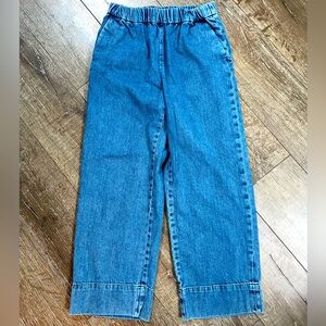 Sustainable pull on denim